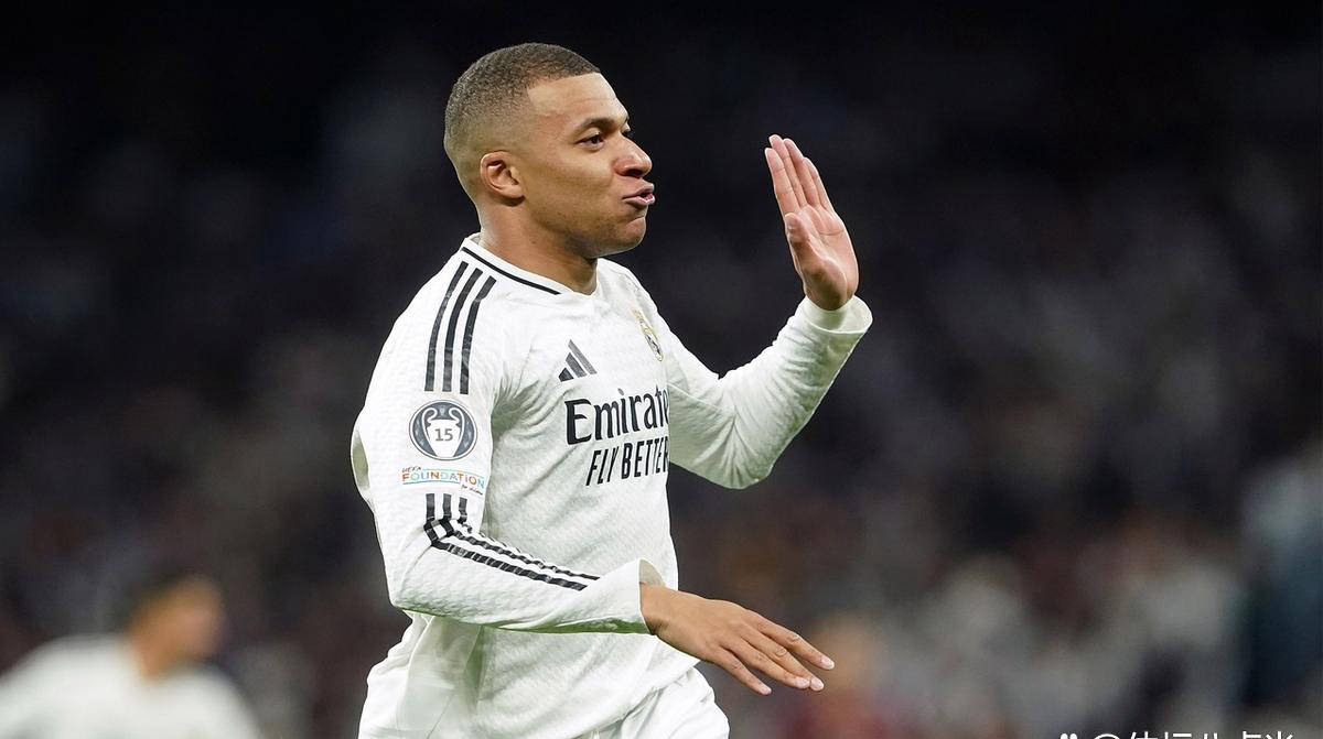 姆巴佩迎来十五赛季出色发挥,G2观众热烈欢呼!观众掌声雷动 姆巴佩迎来十五赛季出色发挥,G2观众热烈欢呼!观众掌声雷动