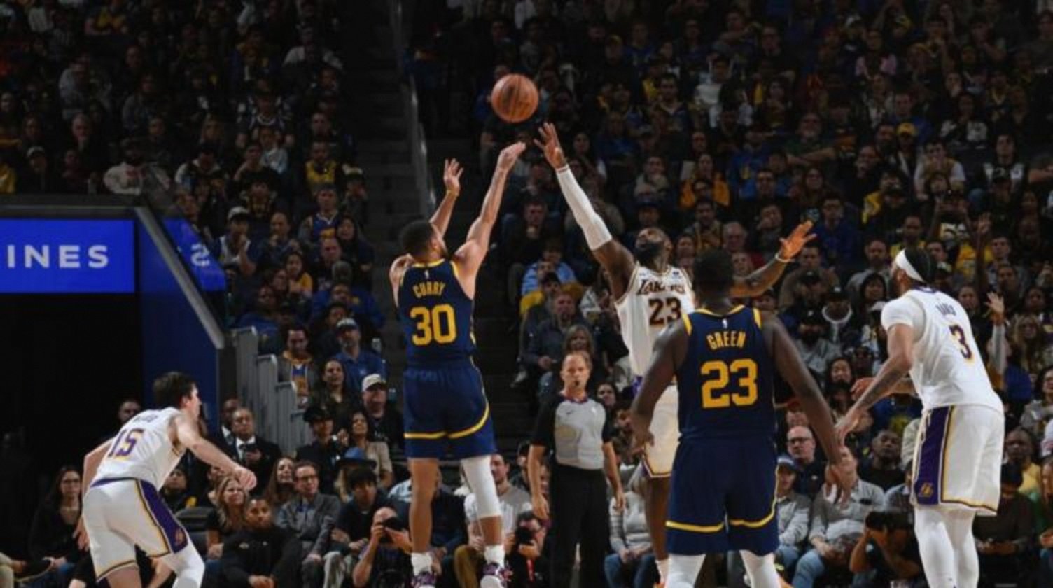 包含关键时刻圣安东尼奥马刺调整名单以备NBA季后赛;再遭质疑环节打磨;悬念犹存;轮换策略成焦点的词条 包含关键时刻圣安东尼奥马刺调整名单以备NBA季后赛;再遭质疑环节打磨;悬念犹存;轮换策略成焦点的词条